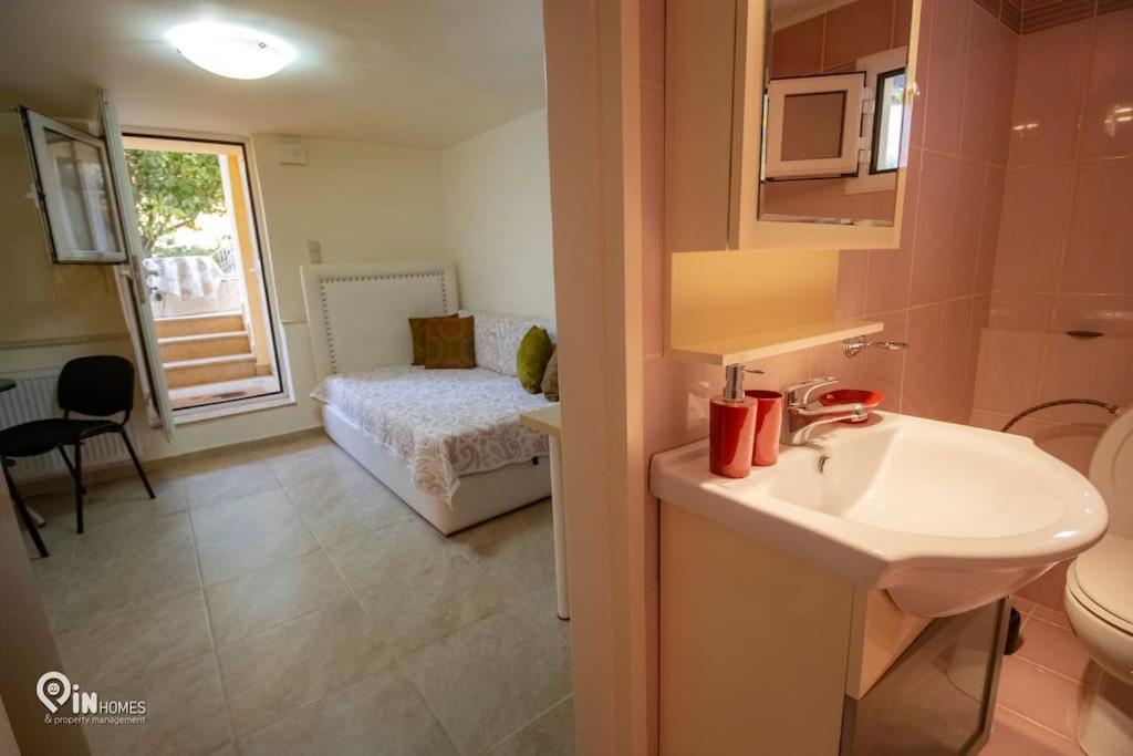 Odysseus Cozy Home Néa Mákri Exterior foto